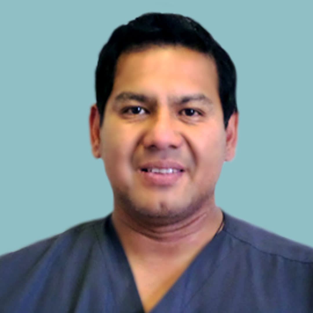 Dr Lautaro León González